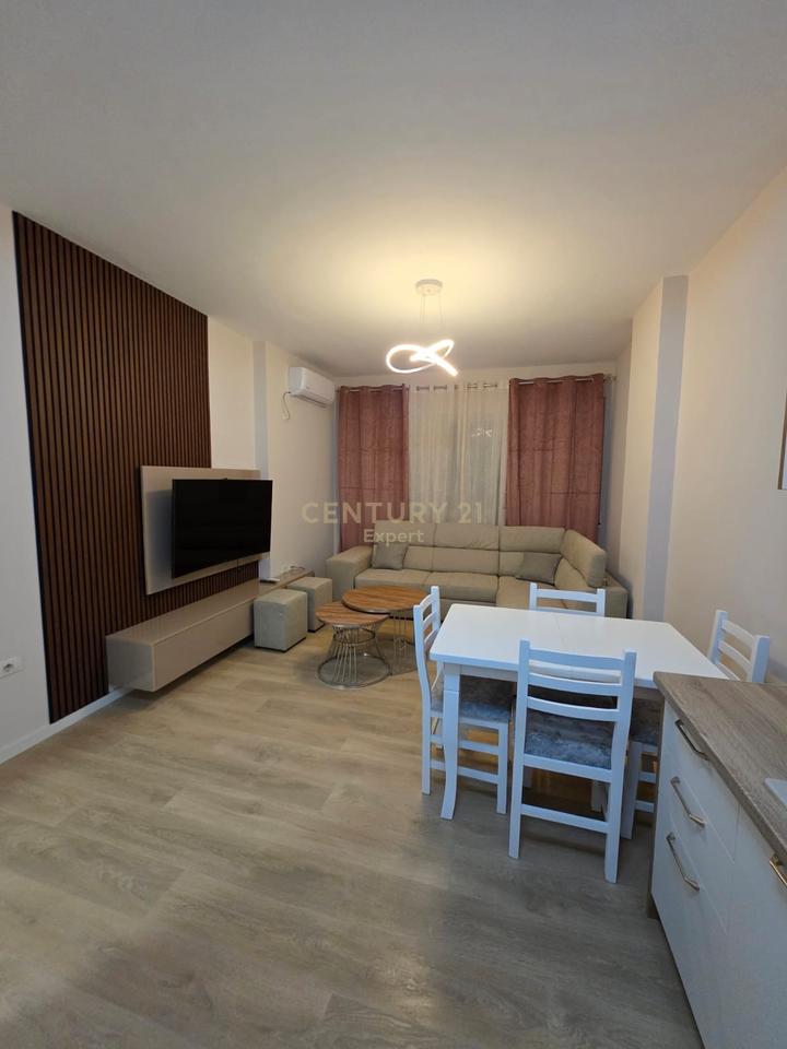 APARTAMENT 2+1 PER QIRA NE ALI DEM!