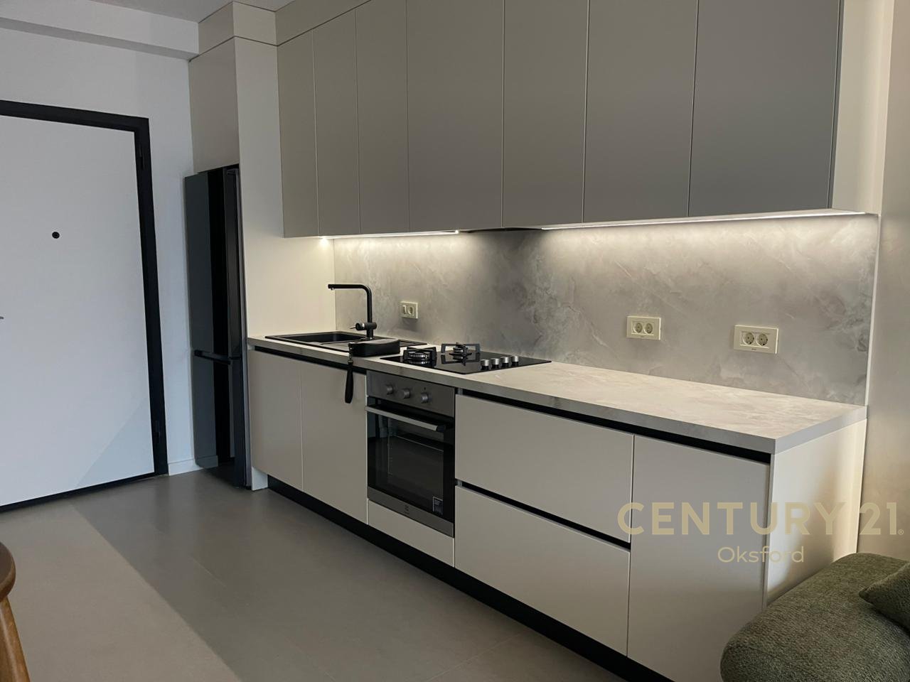 Appartamento 1+1 in affitto al Golden Tower Residence Tirana!