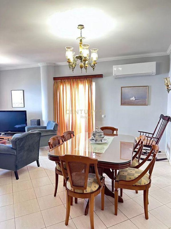 Appartamento 3+1+2 in vendita vicino a Saranda Palace