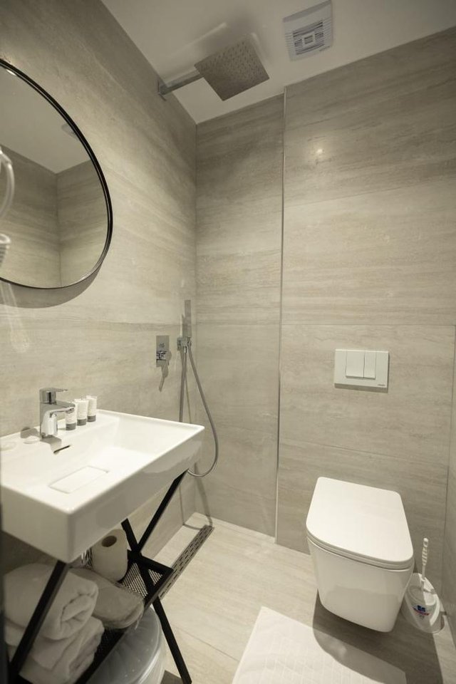 HOTEL FOR SALE, IN COLD WATER WITH SEA VIEW!