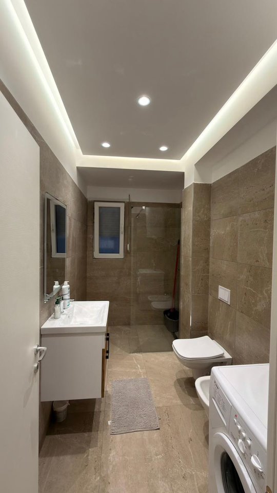 Apartament 1+1 Në Shitje në Astir, Kompleksi Klensi Tiranë - 14.000.000 leke te reja  | 58m2