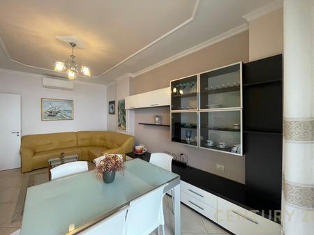 APPARTAMENTO 2+1+2 SUL LUNGOMARE, VLORE!