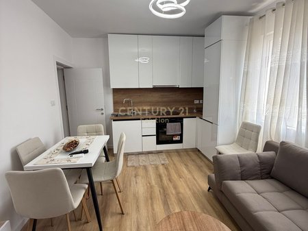 JAPIM ME QIRA APARTAMEMT 1+1 PRANE SHESHIT SKENDERBEJ!
