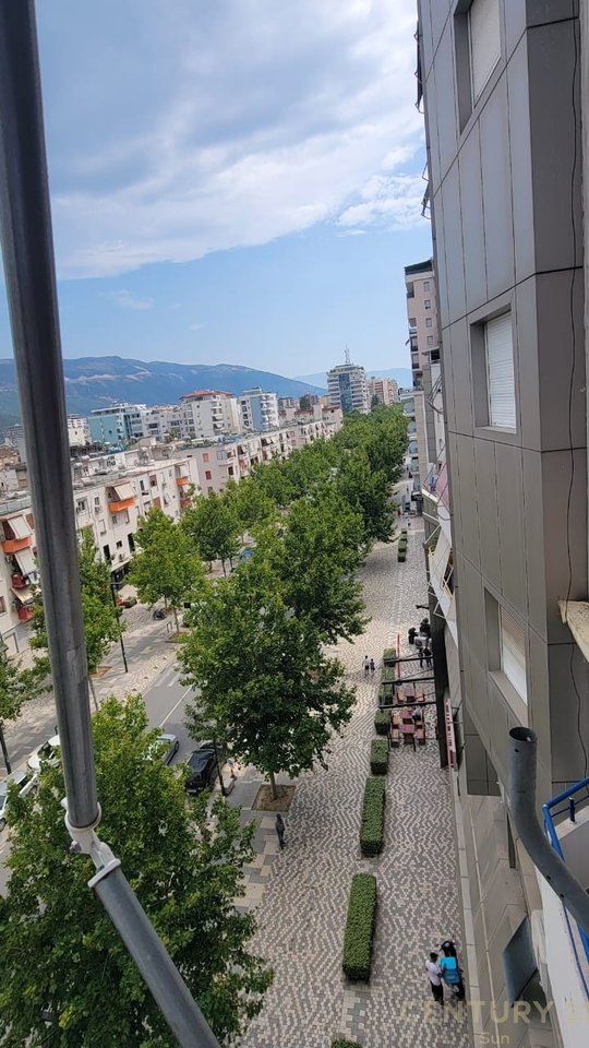 Apartament per Shitje 2+1 ne Bulevard Vlore