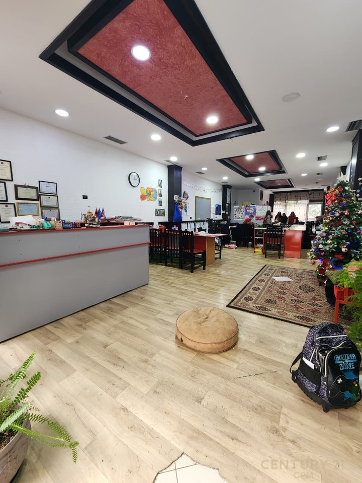 Ambient Komercial kat 0 për shitje prane Xhangollit ne Fresk, Tiranë - 230,000€ | 105.5 m²