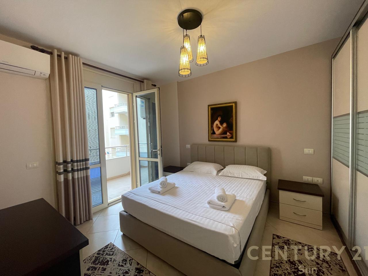 APPARTAMENTO 2+1+2 SUL LUNGOMARE, VLORE!