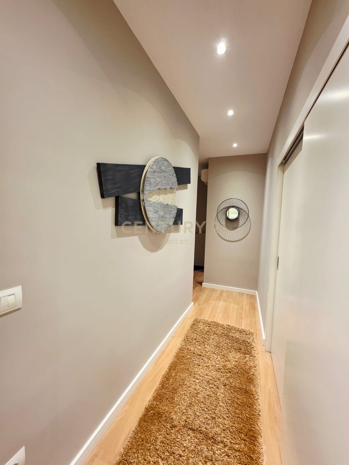 VILLA IN VENDITA CON CORTILE ANNESSO (CON CORTILE) A KODRA E DIELLIT 1