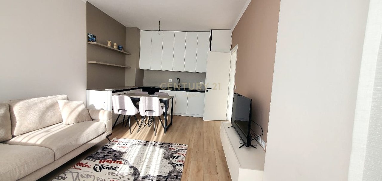 Jepet me qira apartament 2+1 në kompleksin Erli – 750 € / muaj