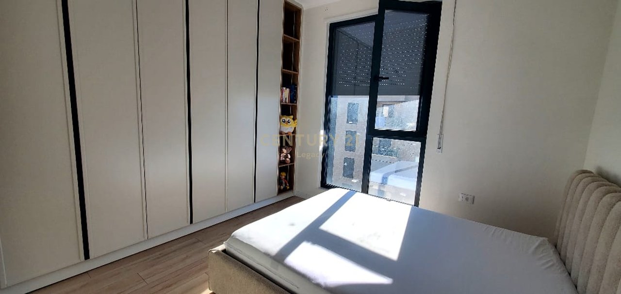 Jepet me qira apartament 2+1 në kompleksin Erli – 750 € / muaj