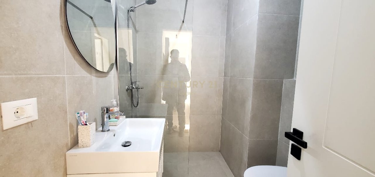 Jepet me qira apartament 2+1 në kompleksin Erli – 750 € / muaj