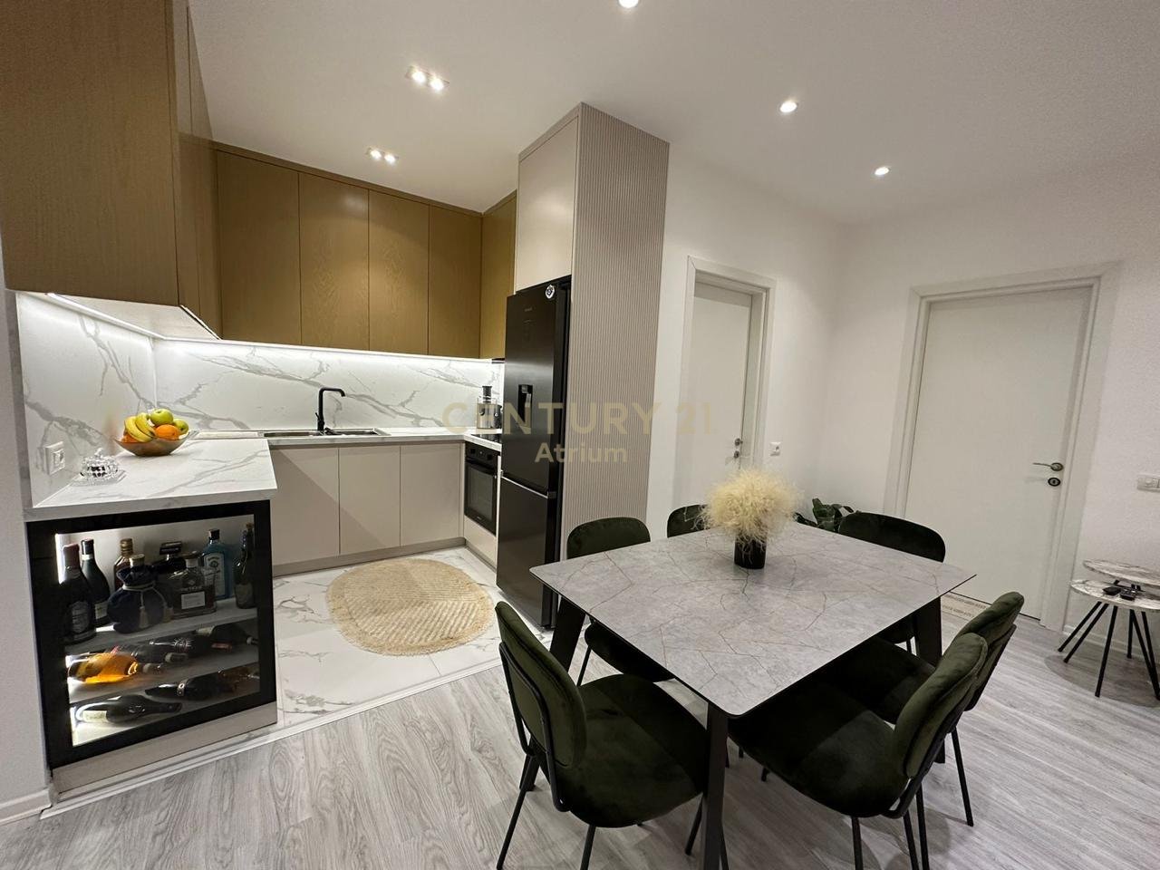 JAPIM ME QIRA APARTAMENT 2+1+2 PRANE SELVIS!