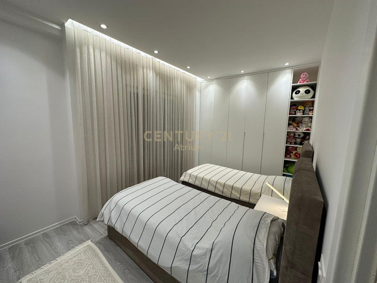 JAPIM ME QIRA APARTAMENT 2+1+2 PRANE SELVIS!