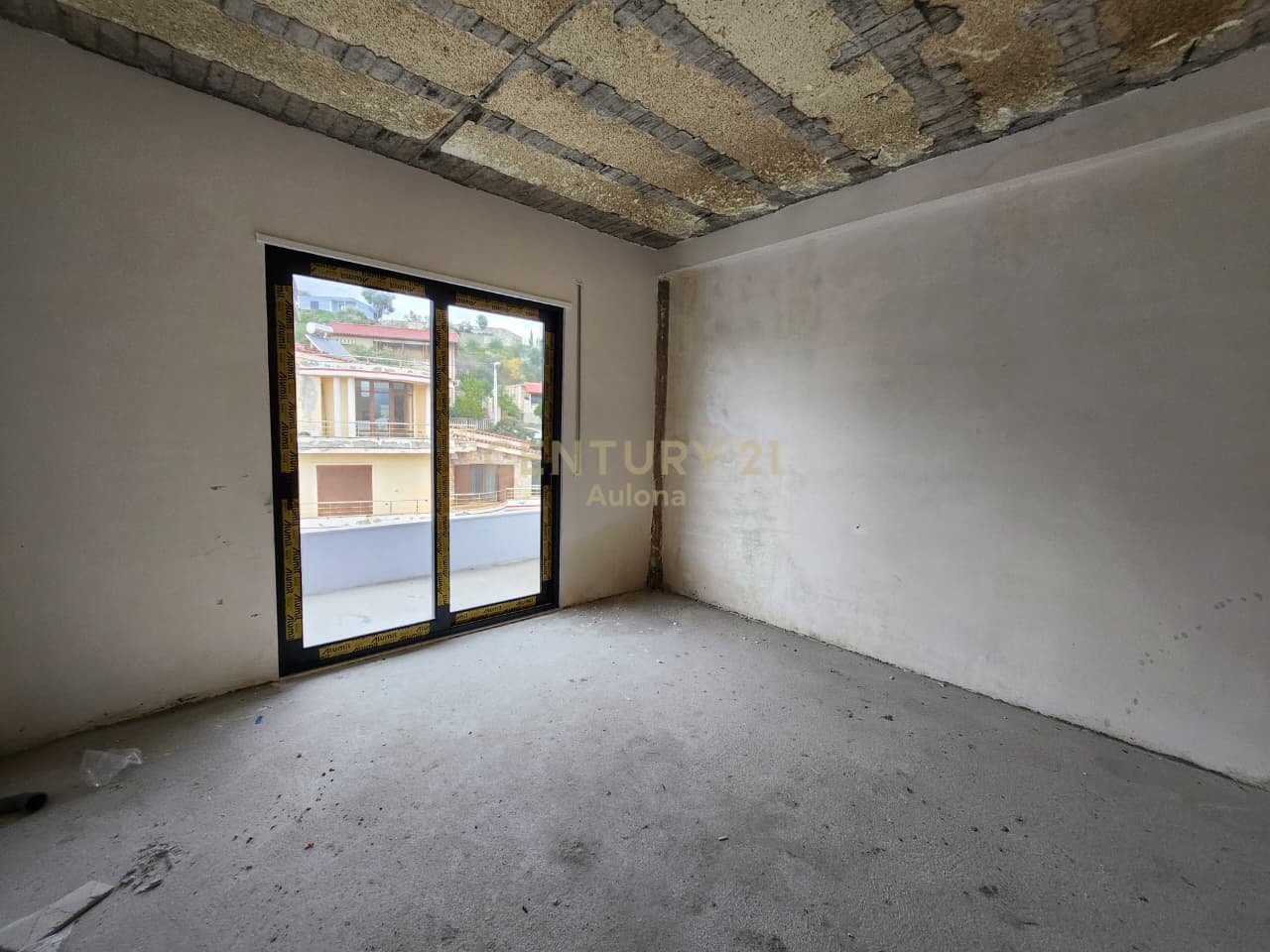 2+1 APARTMENT FOR SALE PRIVATE RESIDENCE
