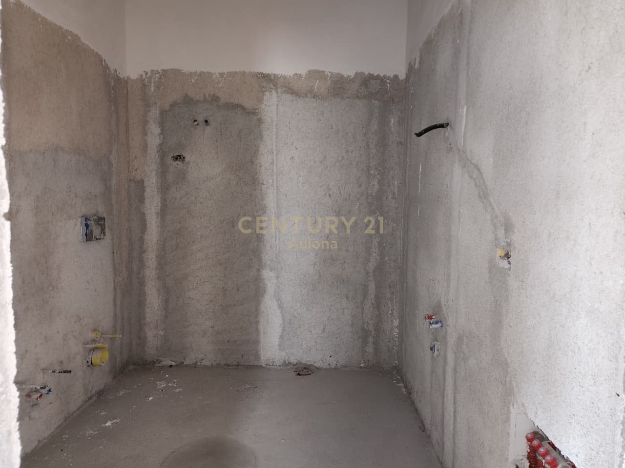 2+1 APARTMENT FOR SALE PRIVATE RESIDENCE