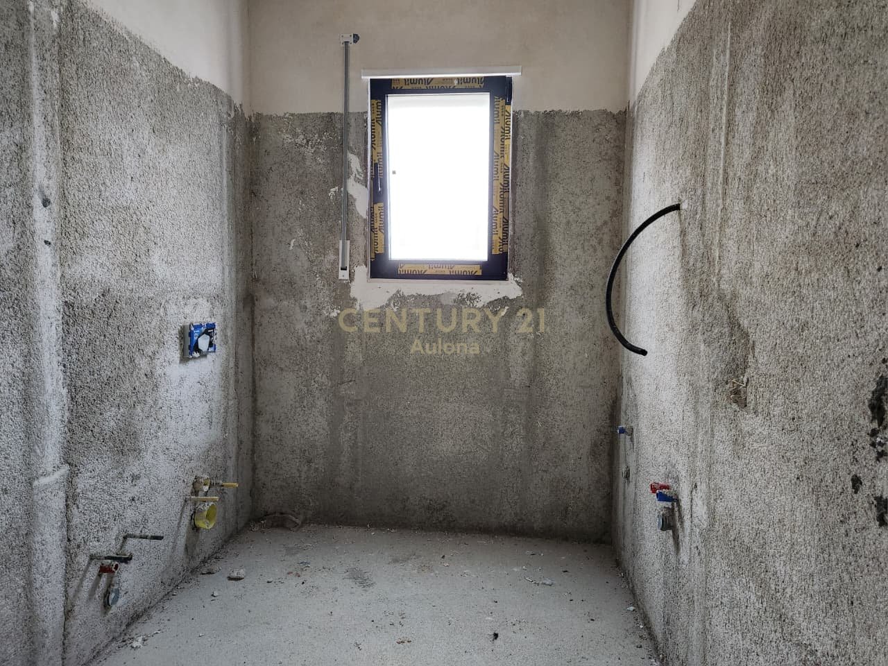 2+1 APARTMENT FOR SALE PRIVATE RESIDENCE