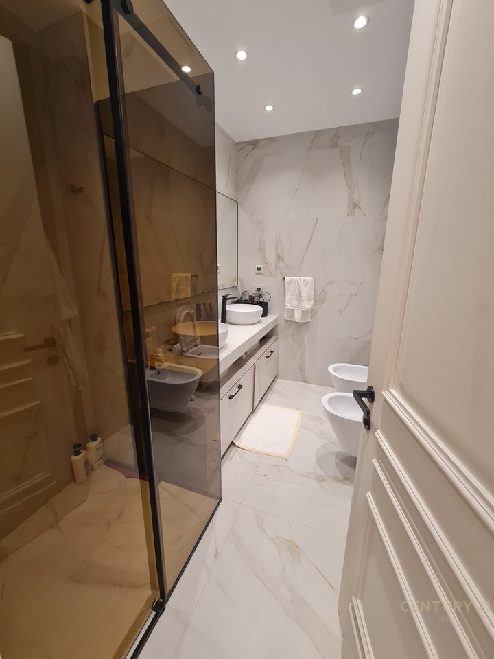 4+1+3 Premium Modern Apartment for sale in Paris Commune!