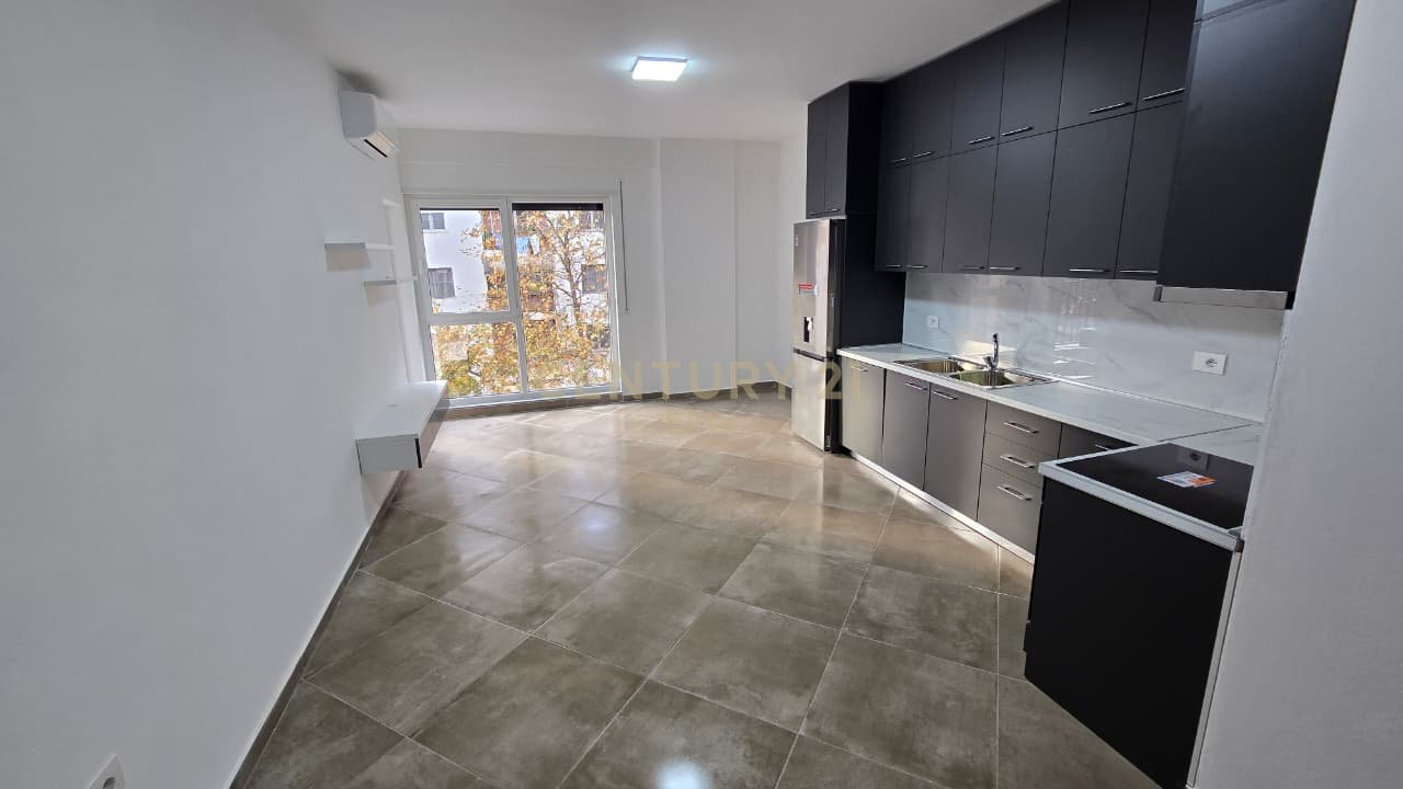 Qira, Apartment 1+1, 5 Maji Street