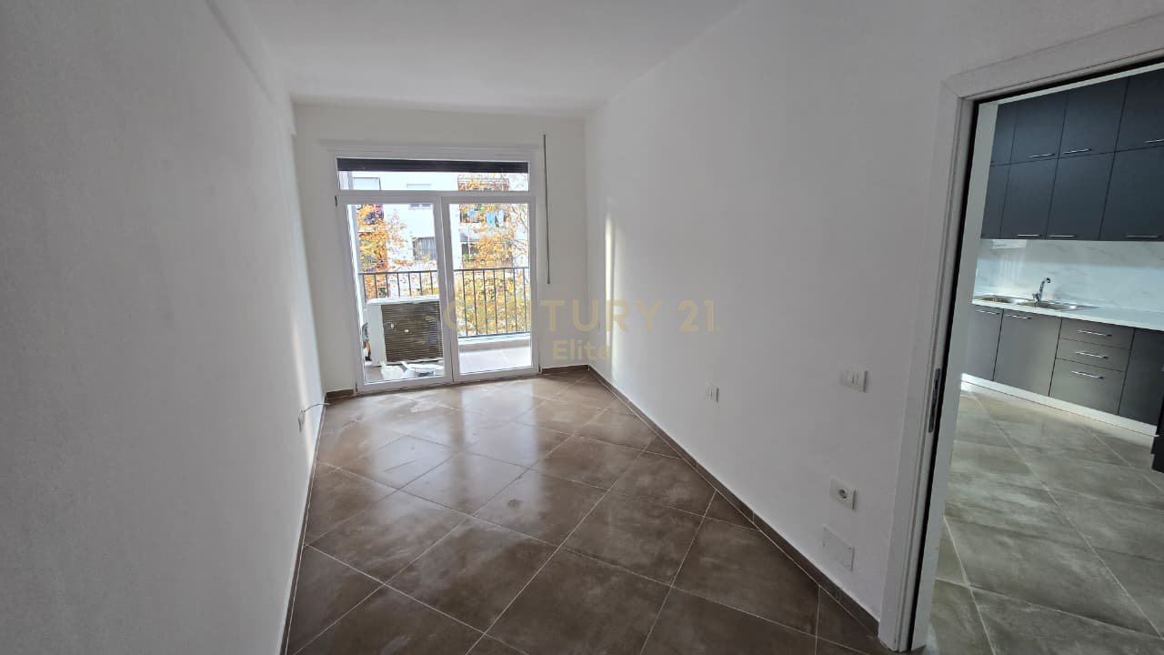 Qira, Apartment 1+1, 5 Maji Street
