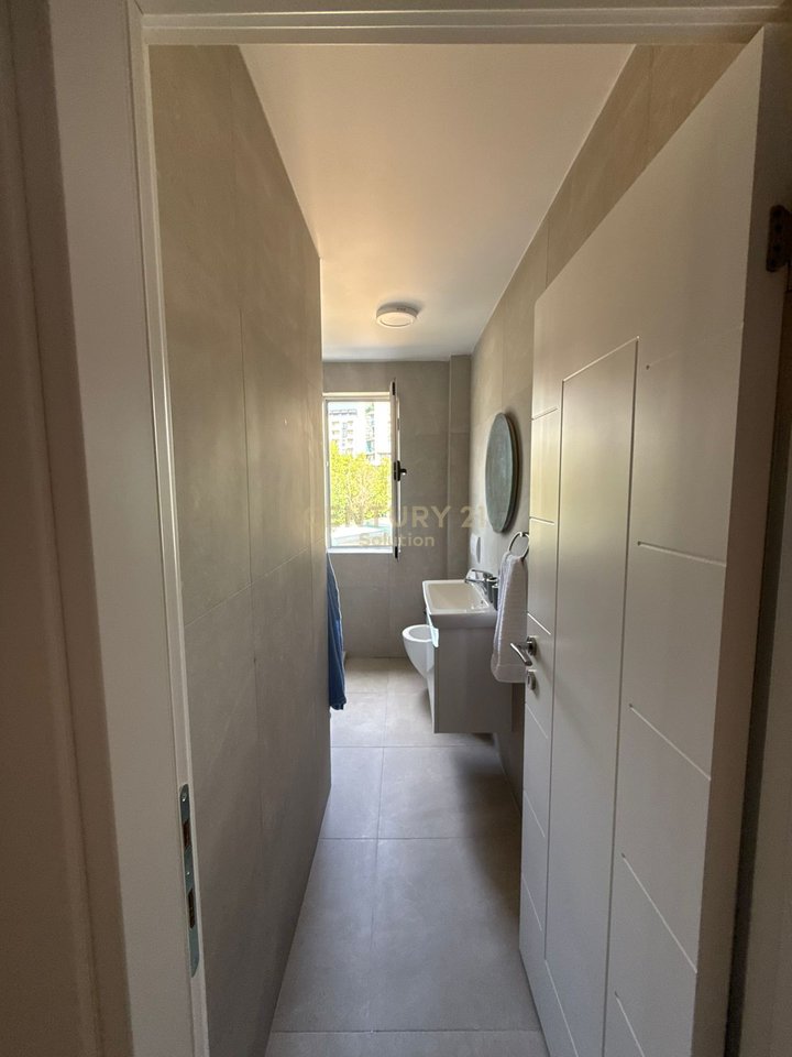 JAPIM ME QIRA APARTAMEMT 1+1 PRANE SHESHIT SKENDERBEJ!