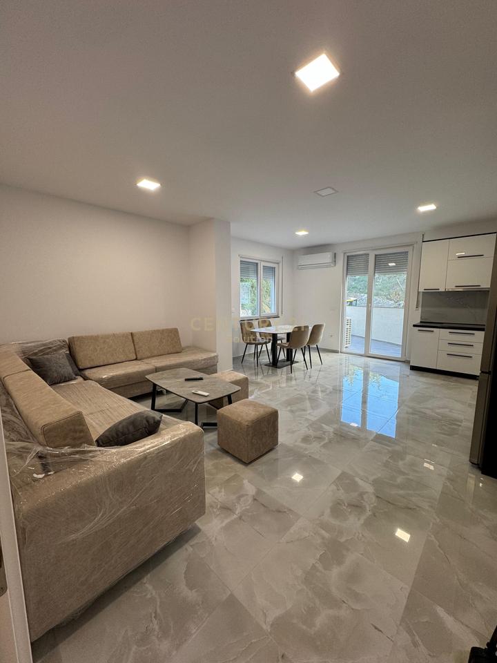 APARTAMENT 2+1 PER QIRA PRANE KOMLEKSIT MATEO!