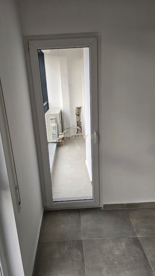 Qira, Appartamento 1+1, Via 5 Maji