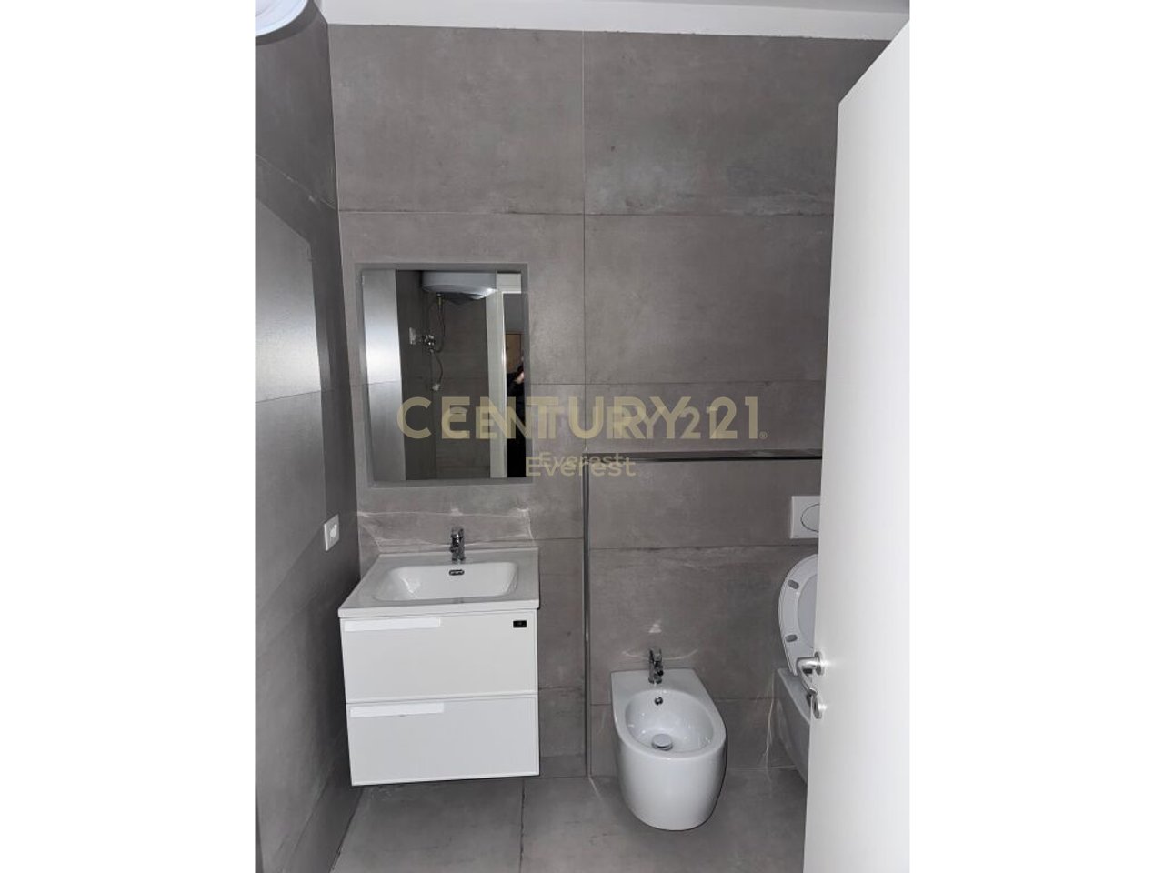 OASIS RESIDENCE, APARTAMENT 2+1+PARKIM PER QIRA