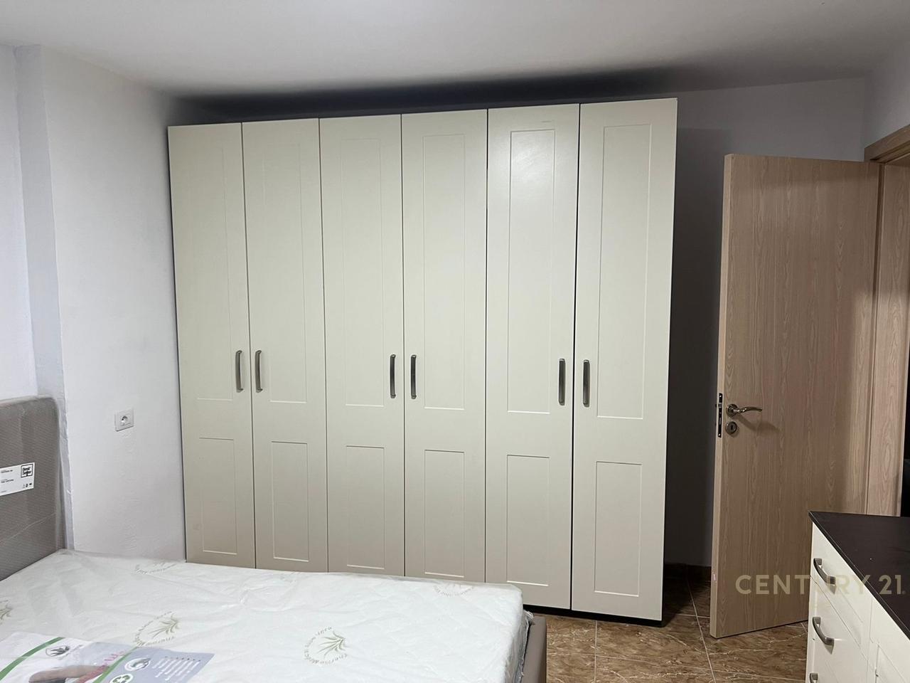 Appartamento 1+1 su Viale Zogu I!