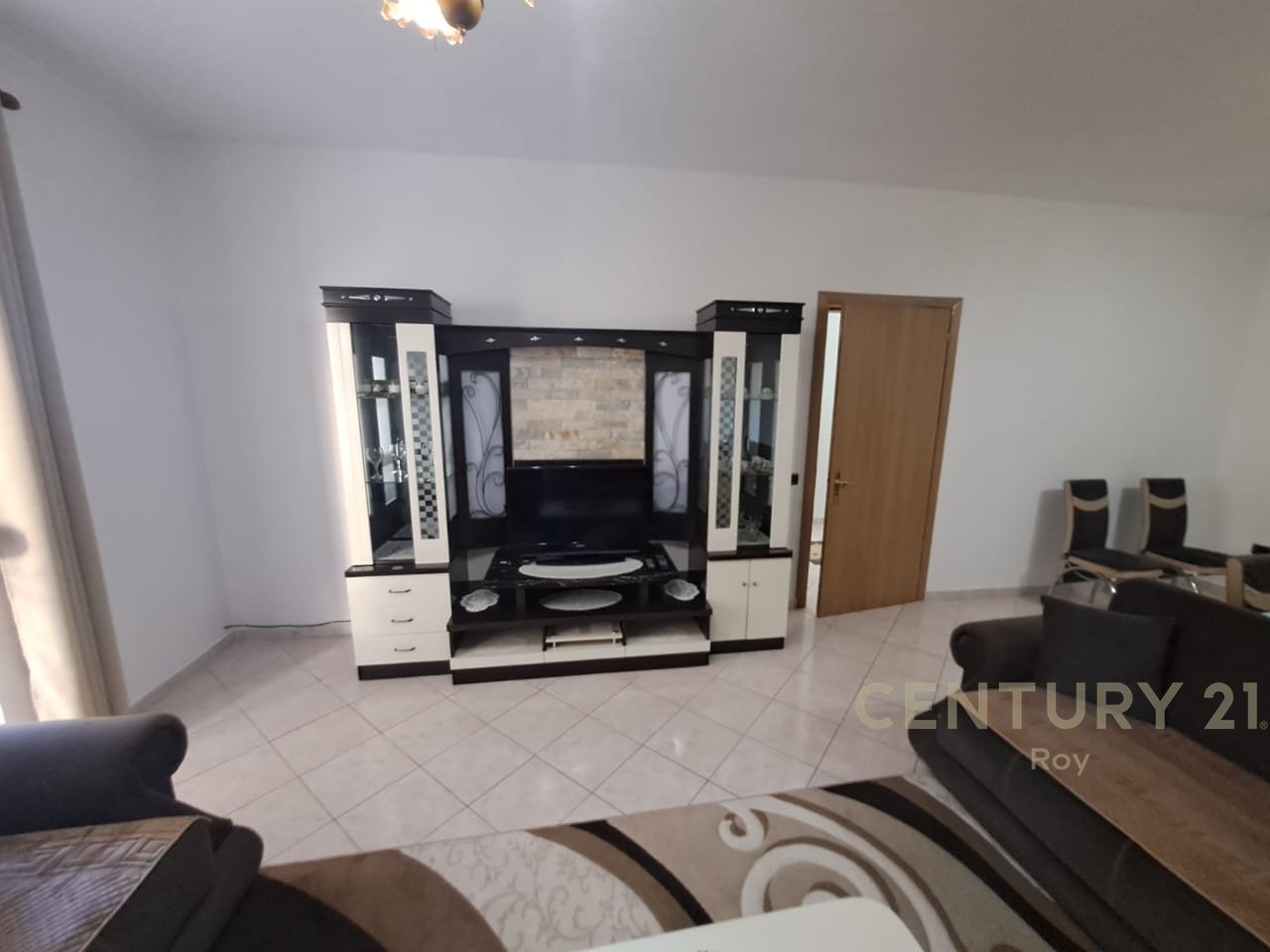 Apartament 2+1 Për Shitje në Durrës  te Ish Fabrika e Bukes!!