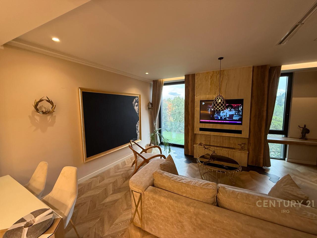 Apartament luksoz 1+1 + Post Parkimi te Park Gate!