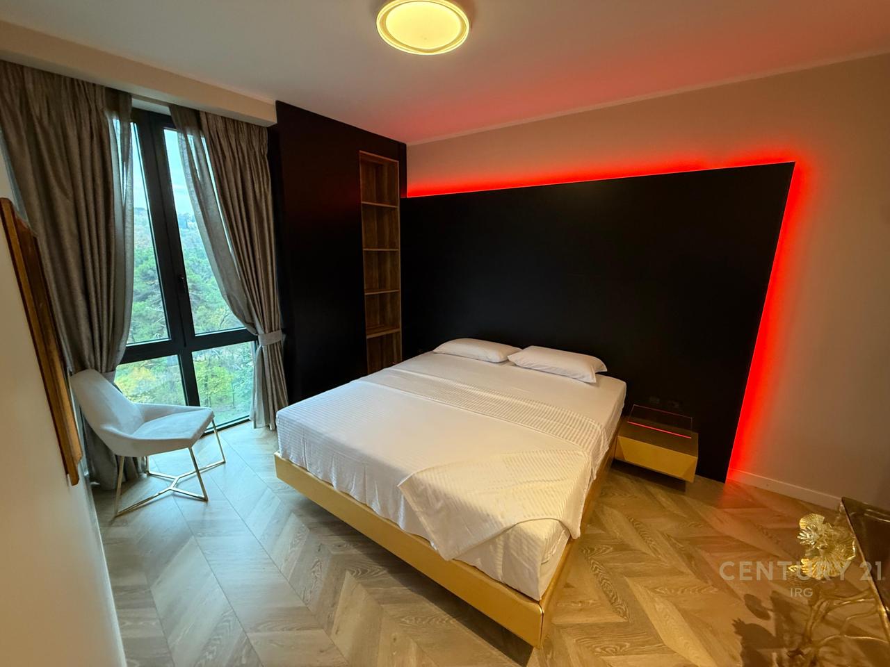 Apartament luksoz 1+1 + Post Parkimi te Park Gate!