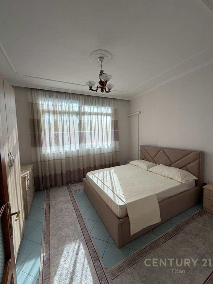 Apartament 3+1+2 me Qira tek Rruga "Mine Peza"!