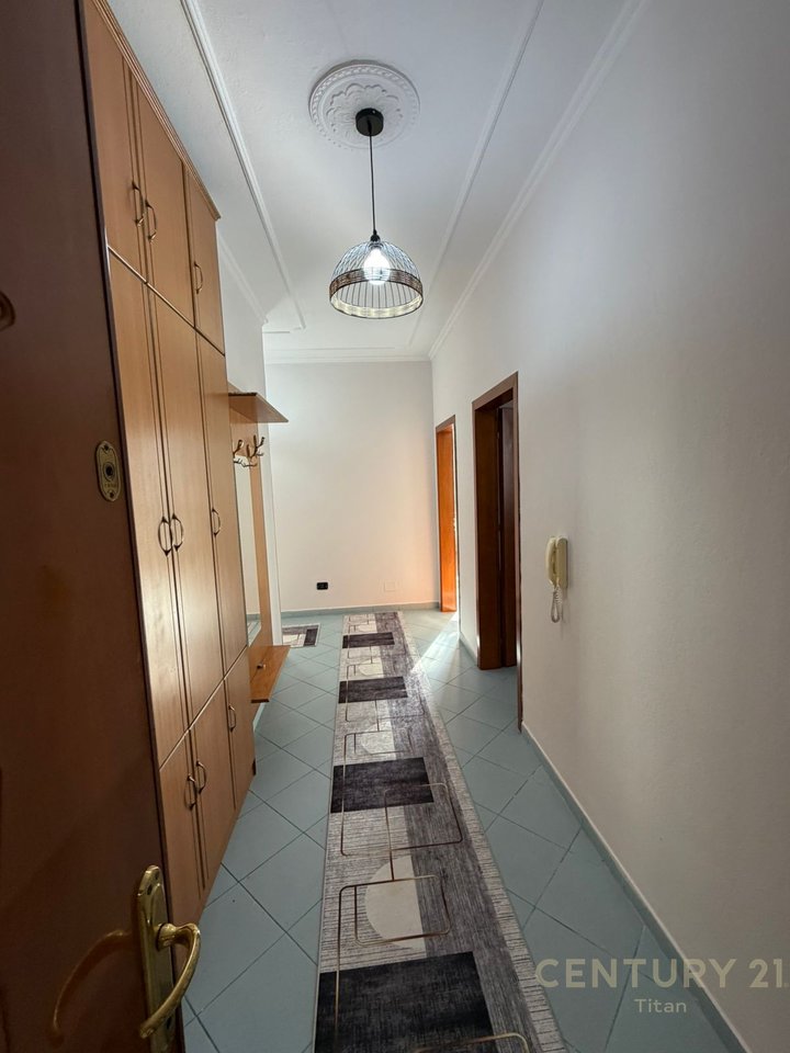 Apartament 3+1+2 me Qira tek Rruga "Mine Peza"!