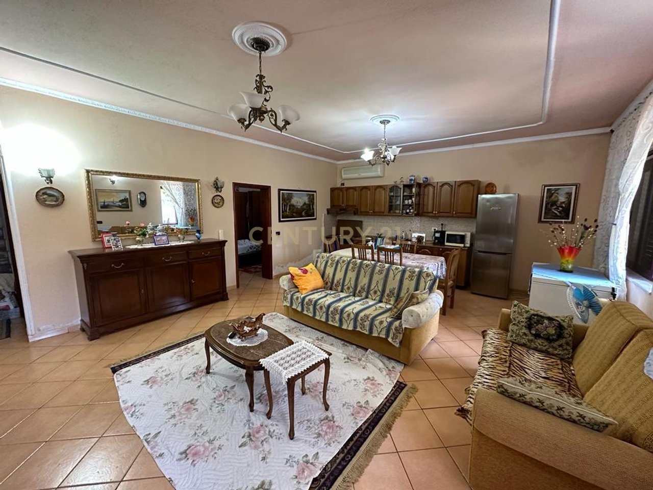 VILE PER SHITJE ME PAMJE DETI NE SHKALLNUR !