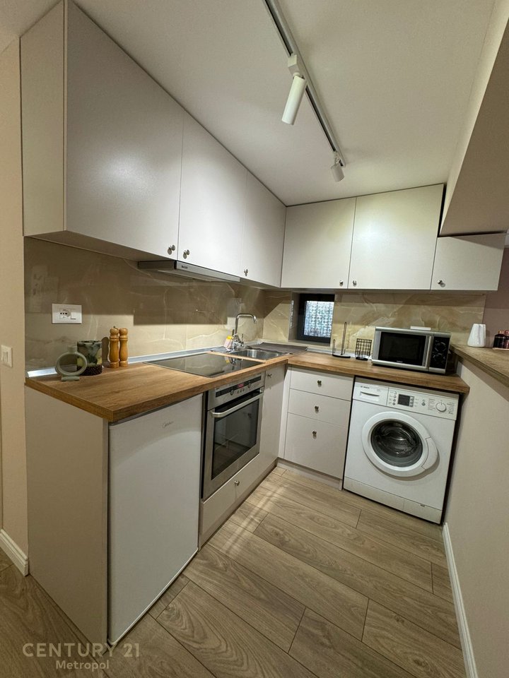 APARTAMENT 2+1 ME VERANDE TE KOMPLEKSI GRAND!