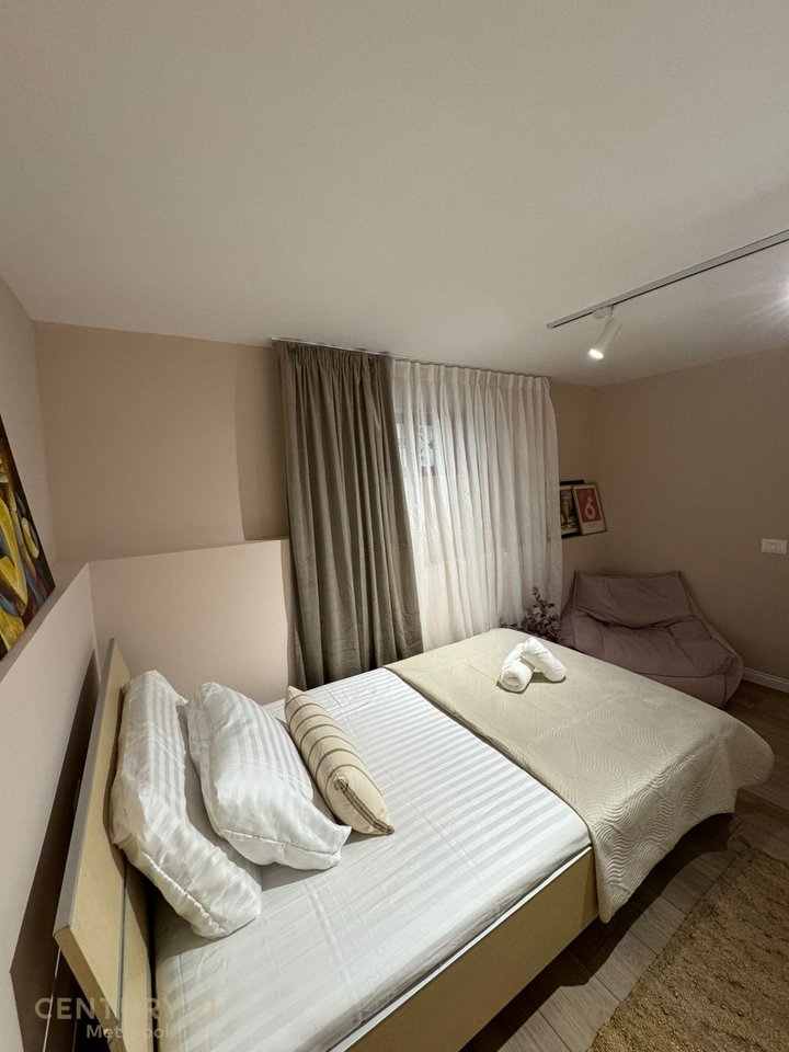 APARTAMENT 2+1 ME VERANDE TE KOMPLEKSI GRAND!