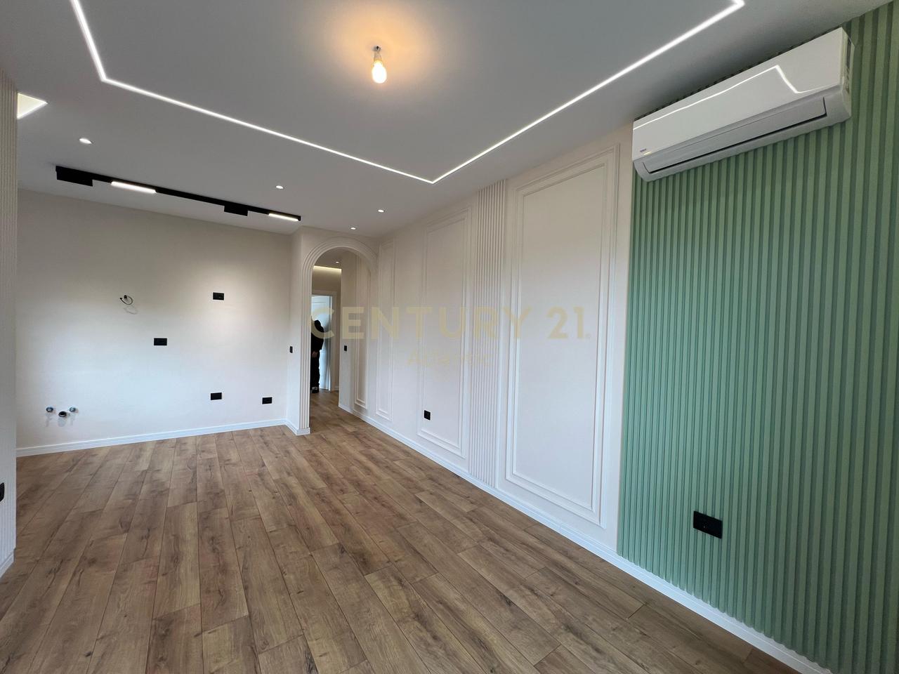 FOR SALE 2+1 CONVERTED APARTMENT + WAREHOUSE IN GOLEM NEAR HOTEL MURRIZI LINE 2 10M FROM THE SEA