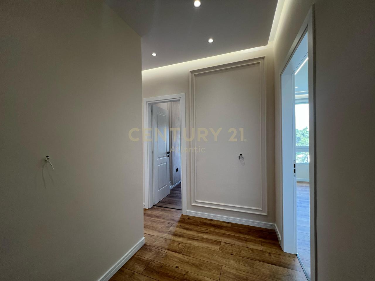 FOR SALE 2+1 CONVERTED APARTMENT + WAREHOUSE IN GOLEM NEAR HOTEL MURRIZI LINE 2 10M FROM THE SEA