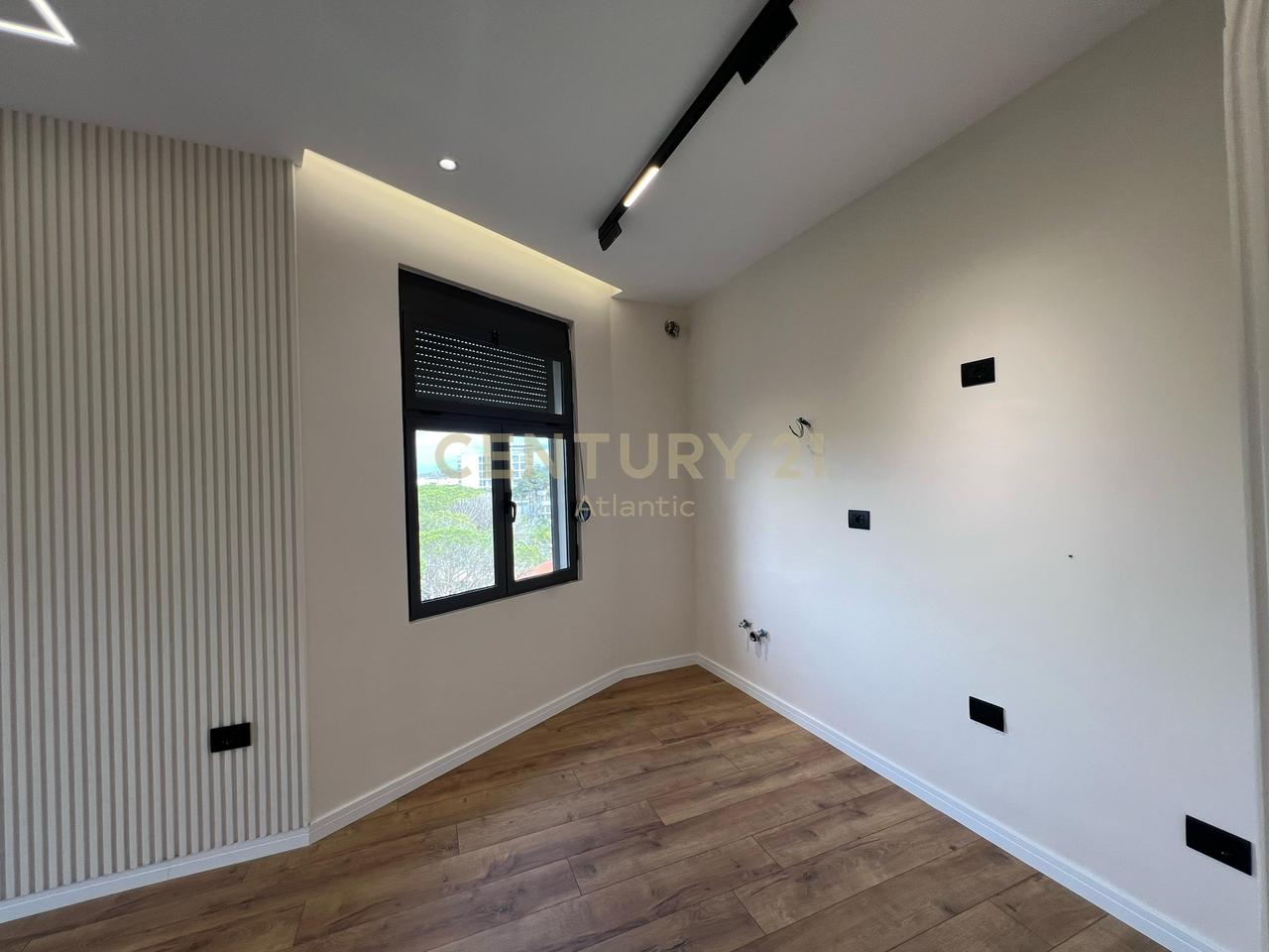 FOR SALE 2+1 CONVERTED APARTMENT + WAREHOUSE IN GOLEM NEAR HOTEL MURRIZI LINE 2 10M FROM THE SEA