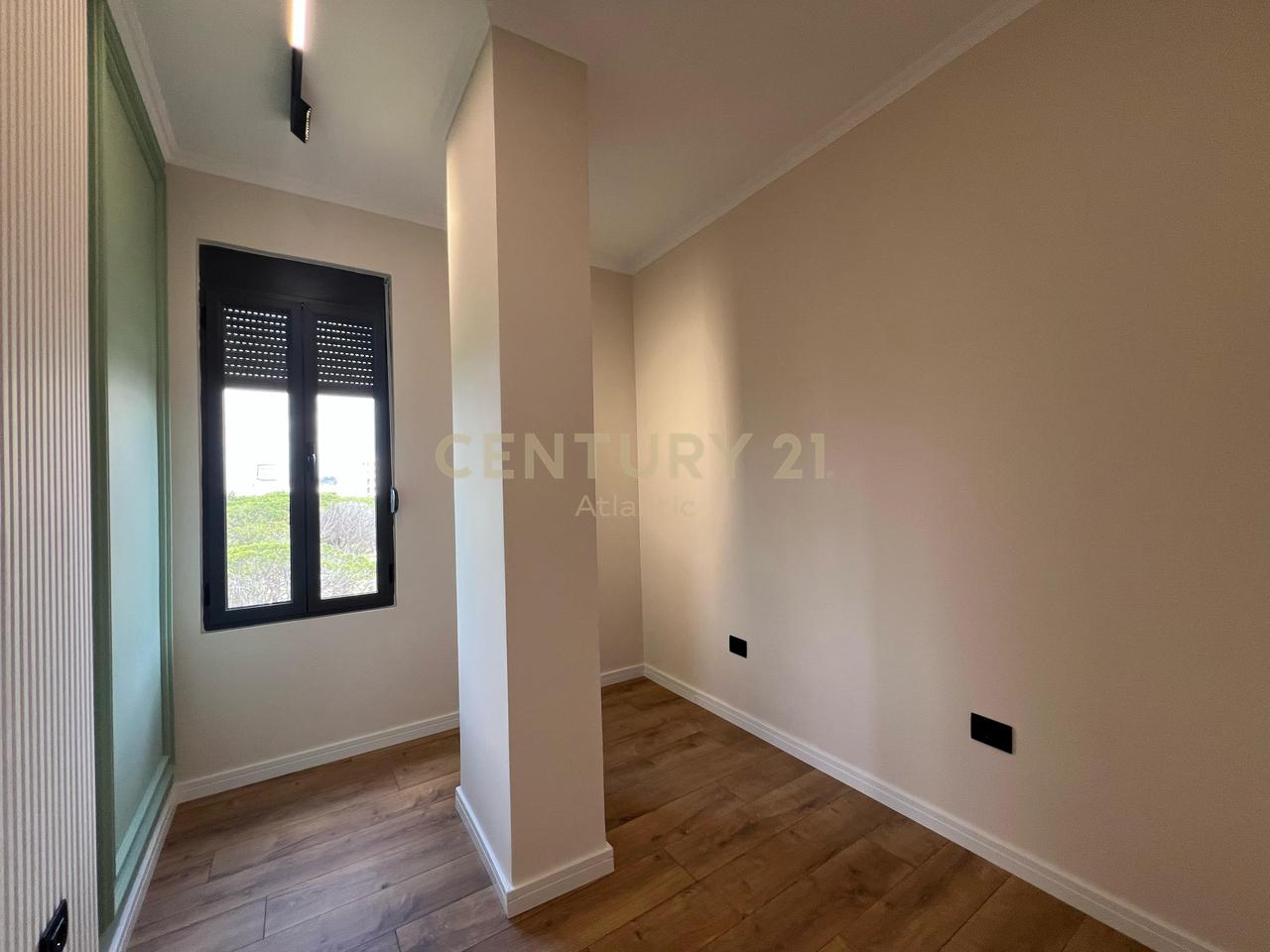 FOR SALE 2+1 CONVERTED APARTMENT + WAREHOUSE IN GOLEM NEAR HOTEL MURRIZI LINE 2 10M FROM THE SEA