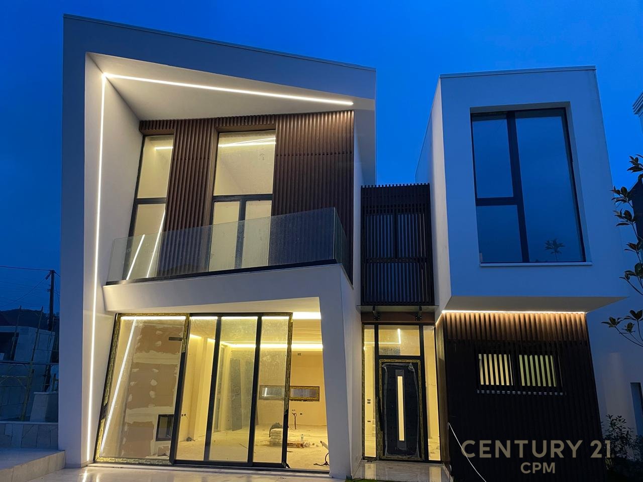 Shitet vilë 3 kateshe tek Perla Residence në Mjull - Bathore