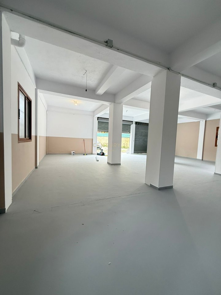 NJESI SHERBIMI ME QIRA ,NE ZONEN E FABRIKES SE "ÇIMENTOS" VLORE!!!