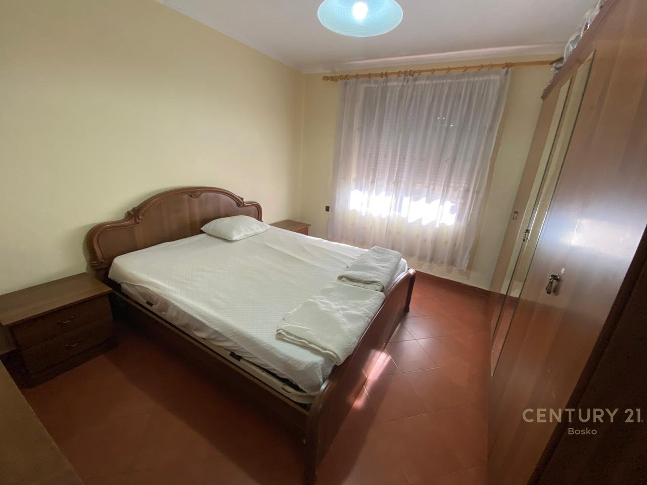 ME QIRA APARTAMENT 2+1 PERBALLE HARRY FULTZ