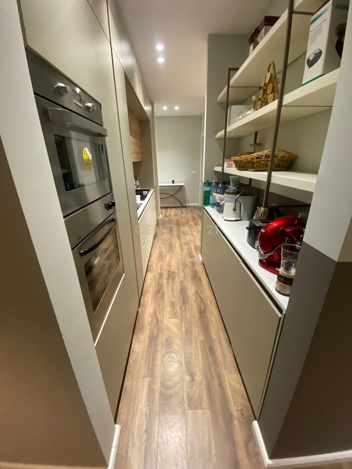 APPARTAMENTO 3+1+2 IN AFFITTO VICINO A VIA BARRICATE!