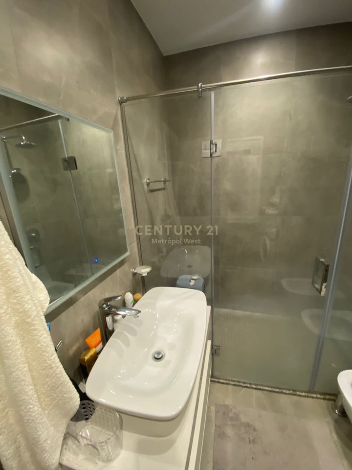 APPARTAMENTO 3+1+2 IN AFFITTO VICINO A VIA BARRICATE!