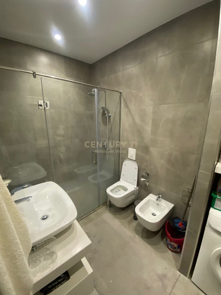 APPARTAMENTO 3+1+2 IN AFFITTO VICINO A VIA BARRICATE!