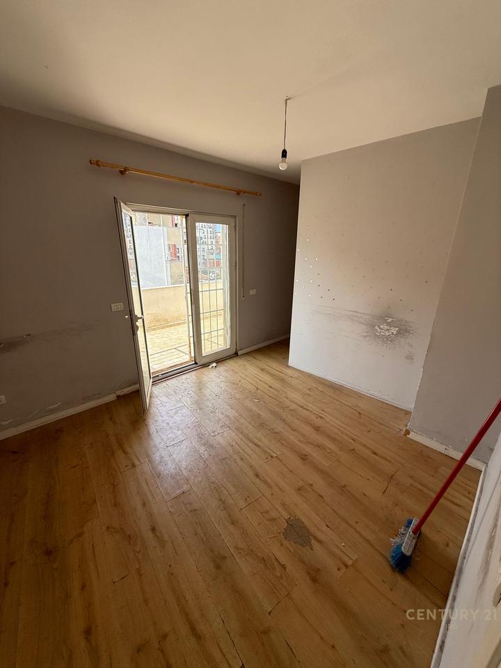 Apartment 1+1 in Myslym Shyr!