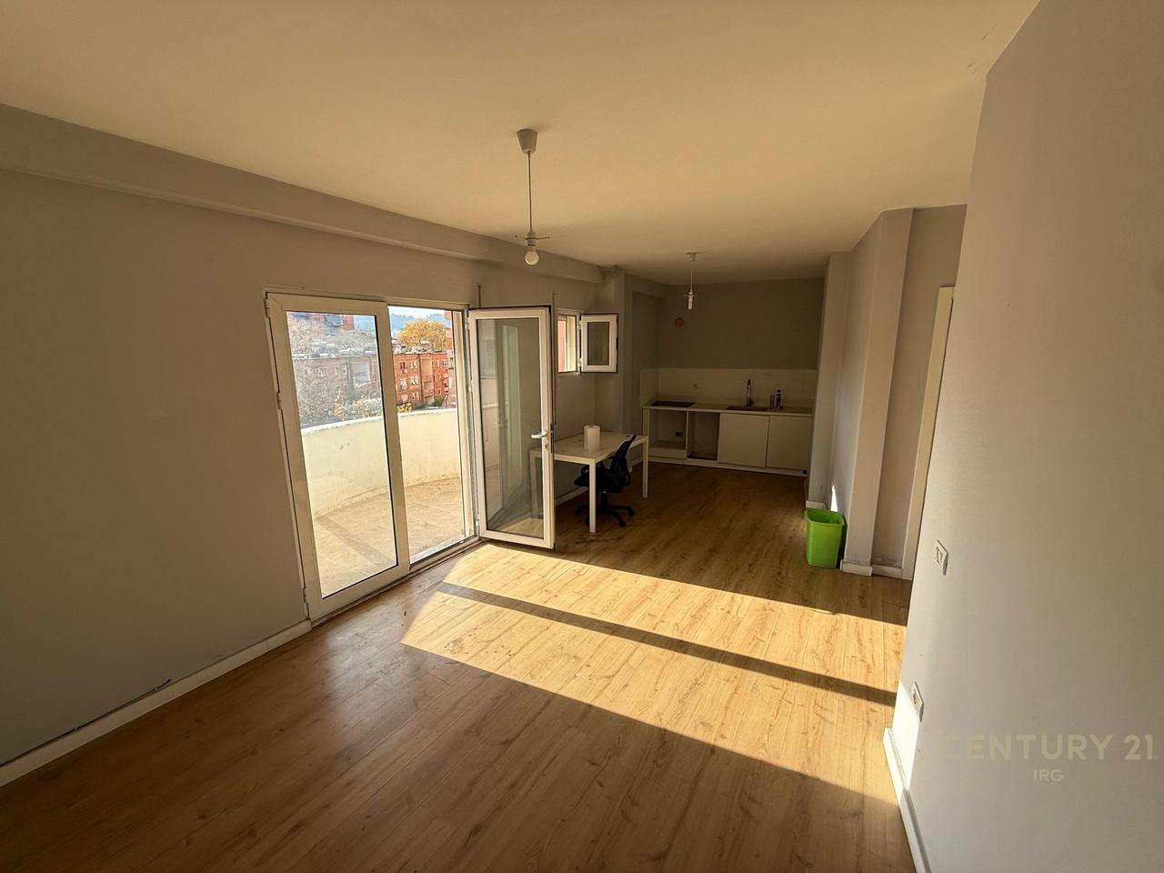 Apartment 1+1 in Myslym Shyr!