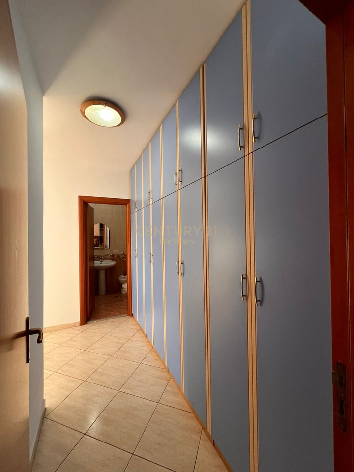 APPARTAMENTO 2+1 IN AFFITTO DI FRONTE A SPAK, STAZIONE DEI TRENI!