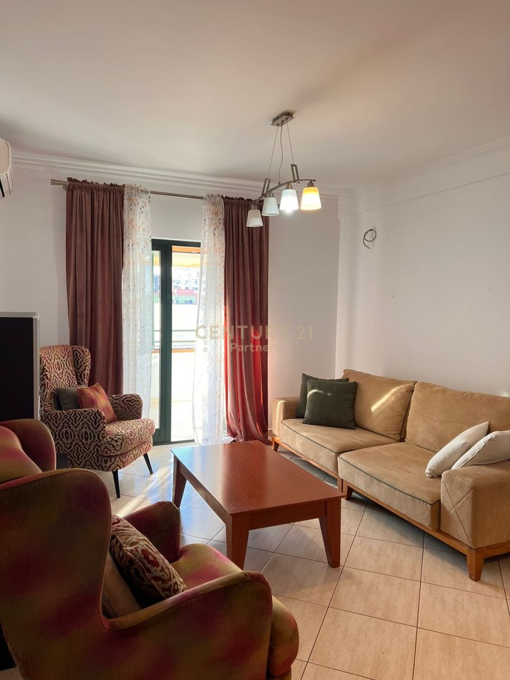 APPARTAMENTO 2+1 IN AFFITTO DI FRONTE A SPAK, STAZIONE DEI TRENI!