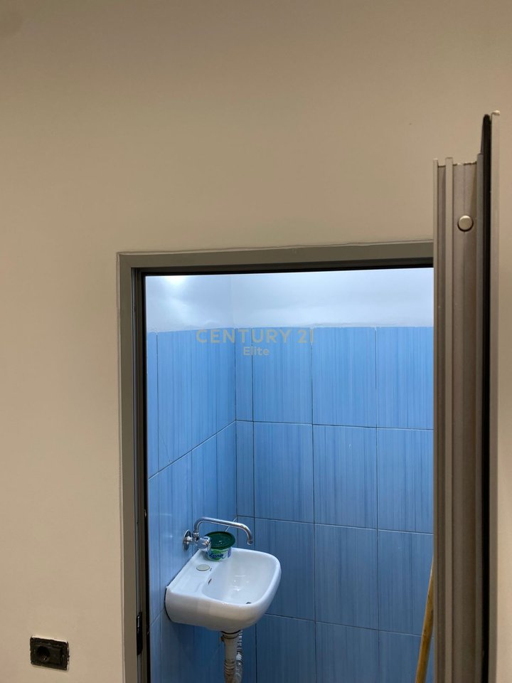 Qira, ambiente per negozio, pantofole